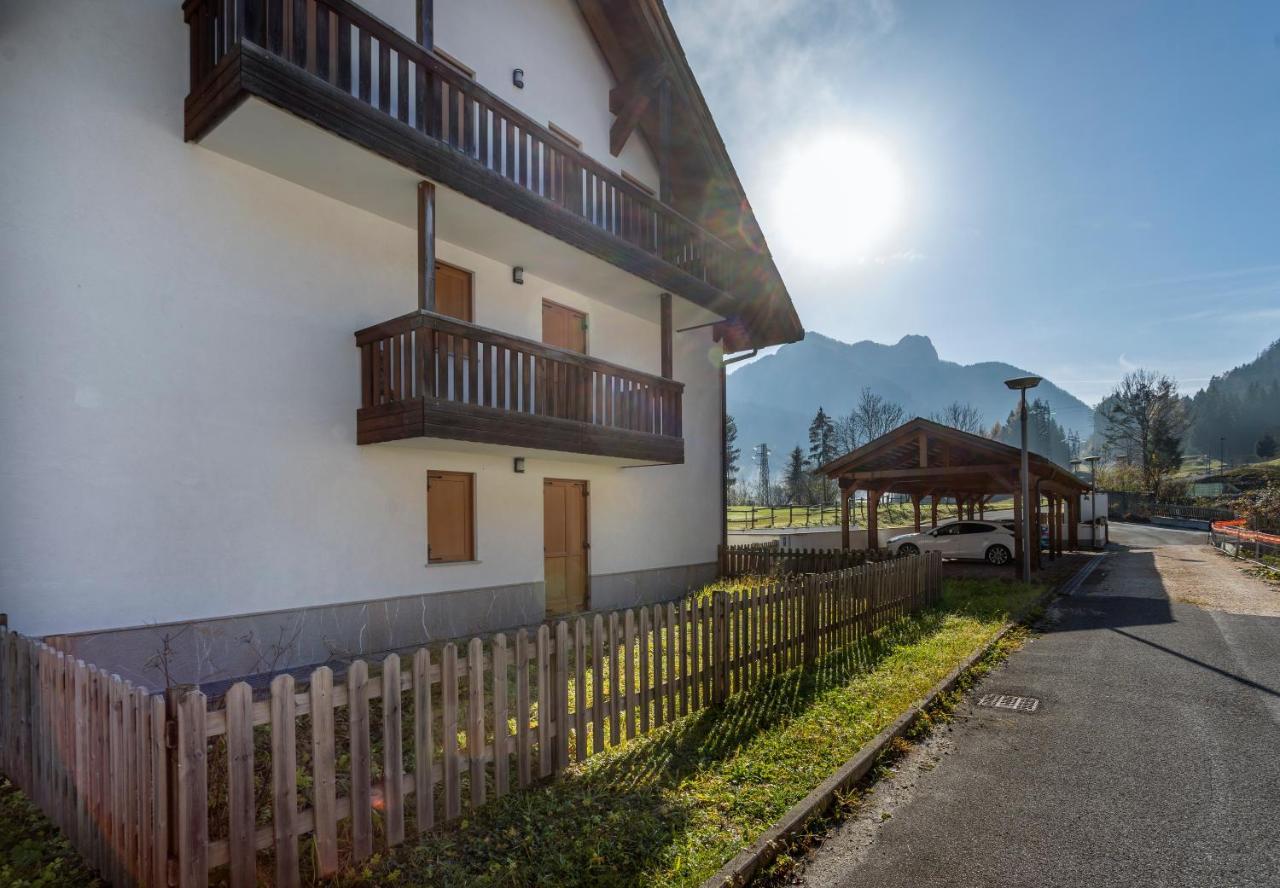 Apartamento Golf View Apt With Parking And Mountain View! Tarvisio Exterior foto